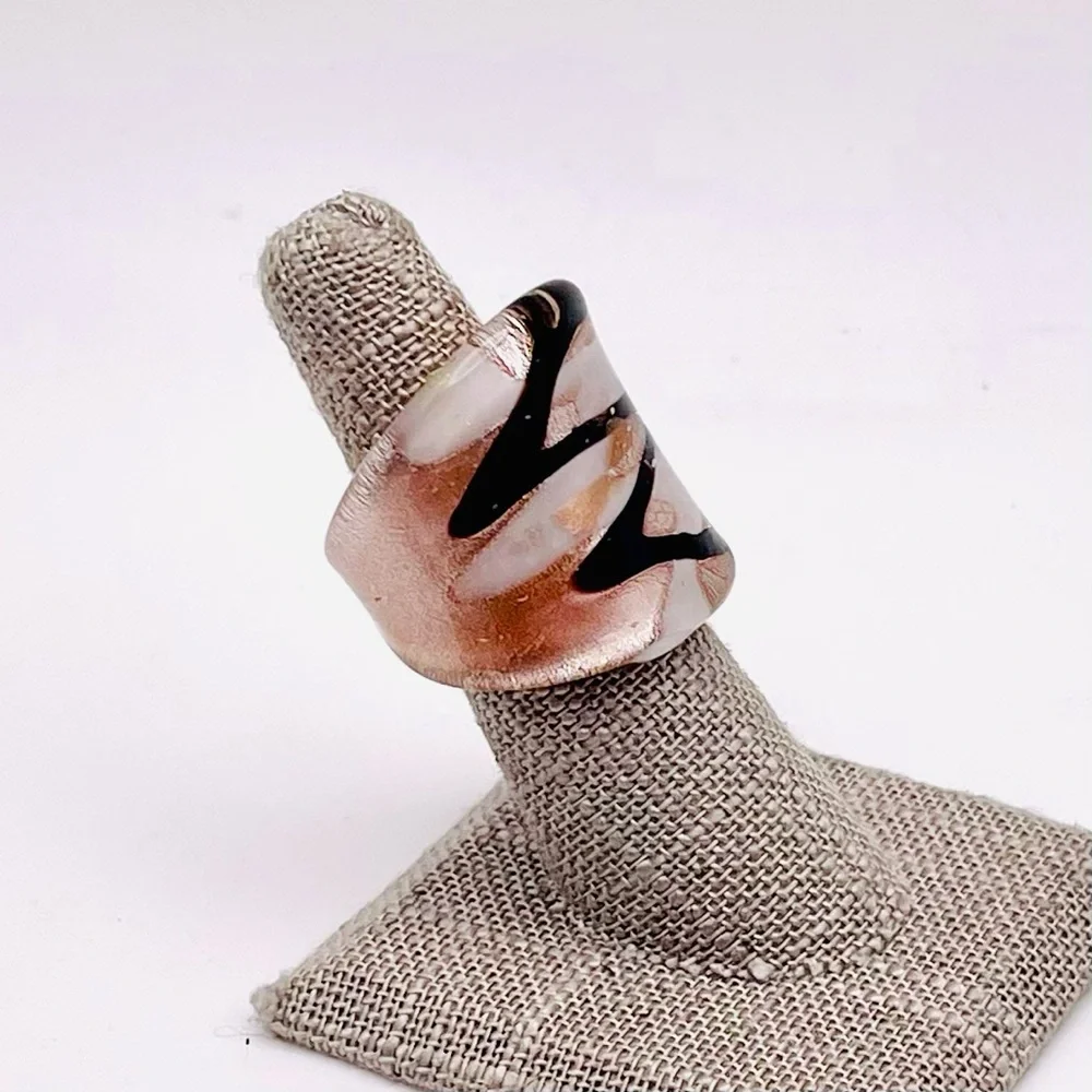 Fab Vintage Murano Italy Art Glass Statement Ring Peach Black White